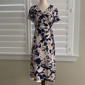 Leith Floral midi wrap dress size M Medium, worn once!